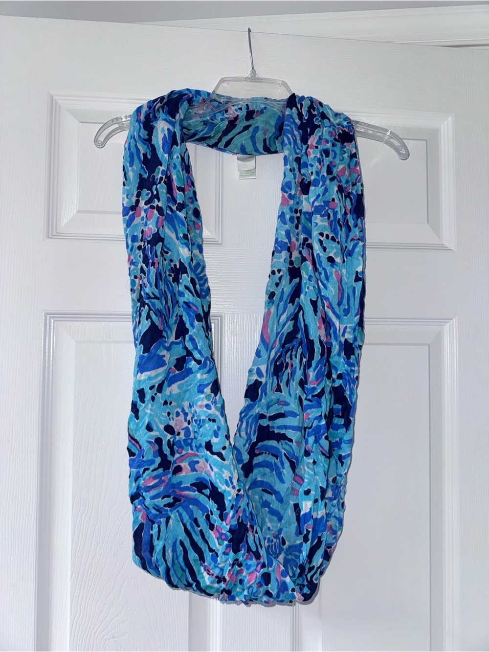 Lilly Pulitzer Infinity Scarf! - Picture 3 of 4